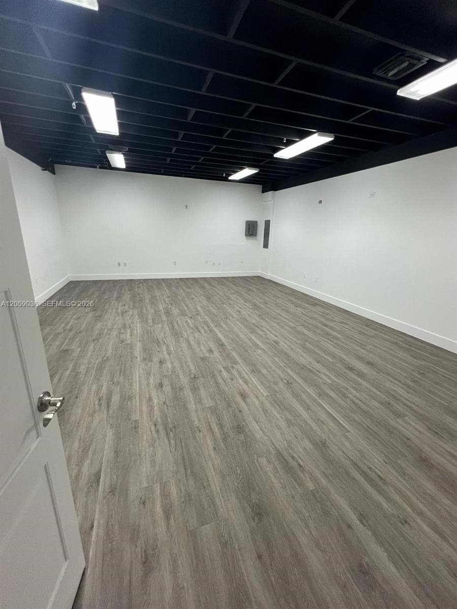 9649 NW 33rd St, Doral FL 33172