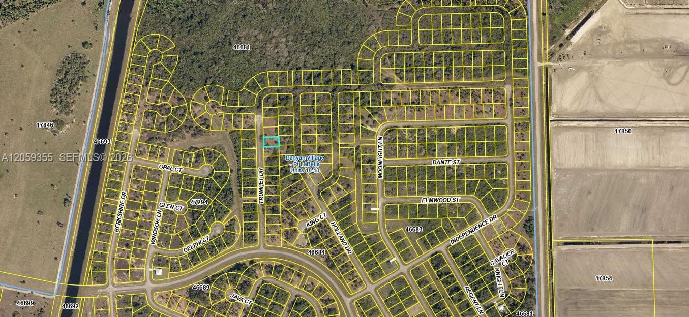 621 Trumpet Dr, La Belle FL 33935
