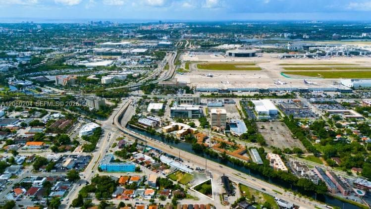 699 E Okeechobee Rd, Hialeah FL 33010