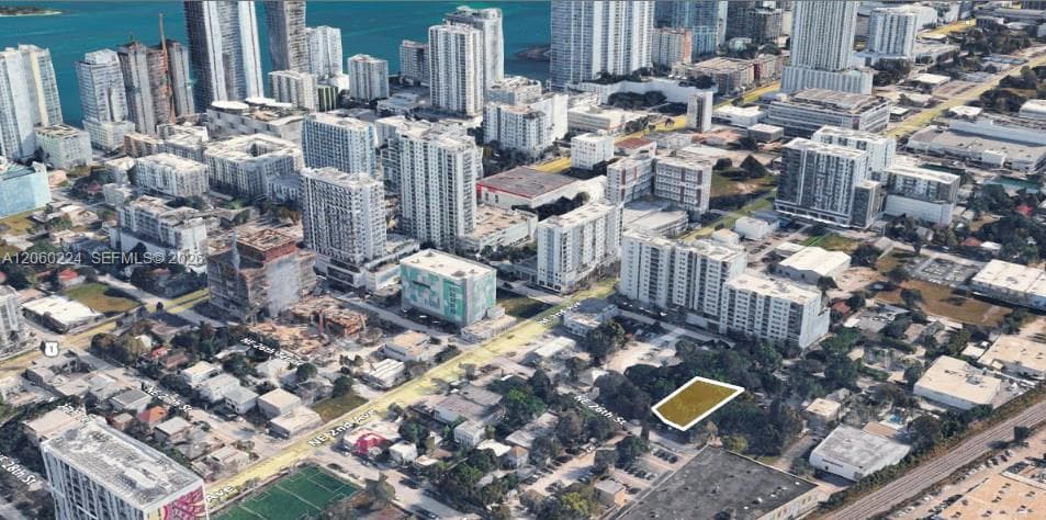 142 NE 26th St, Miami FL 33137
