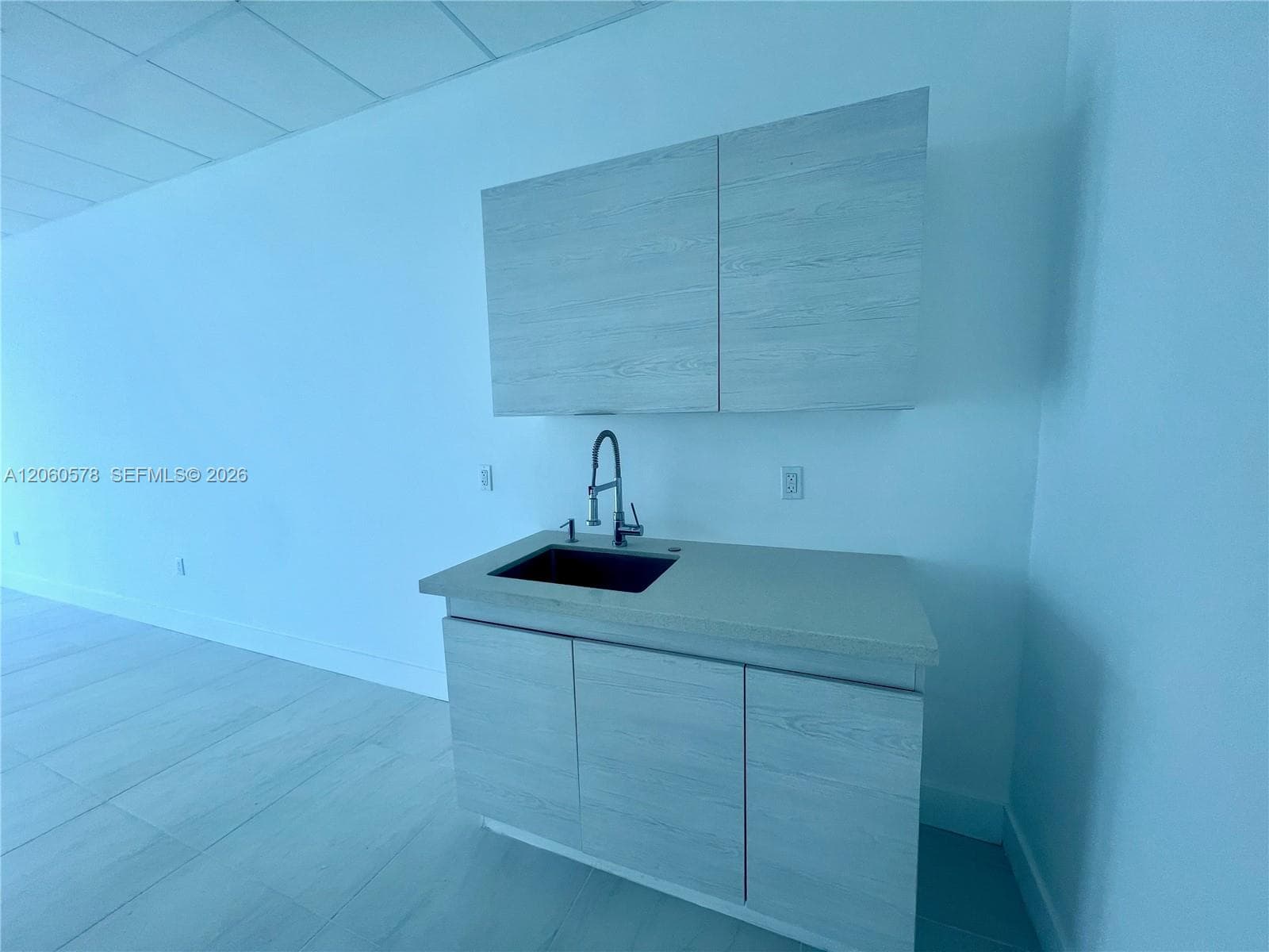 10450 NW 33rd St # 302, Doral FL 33172