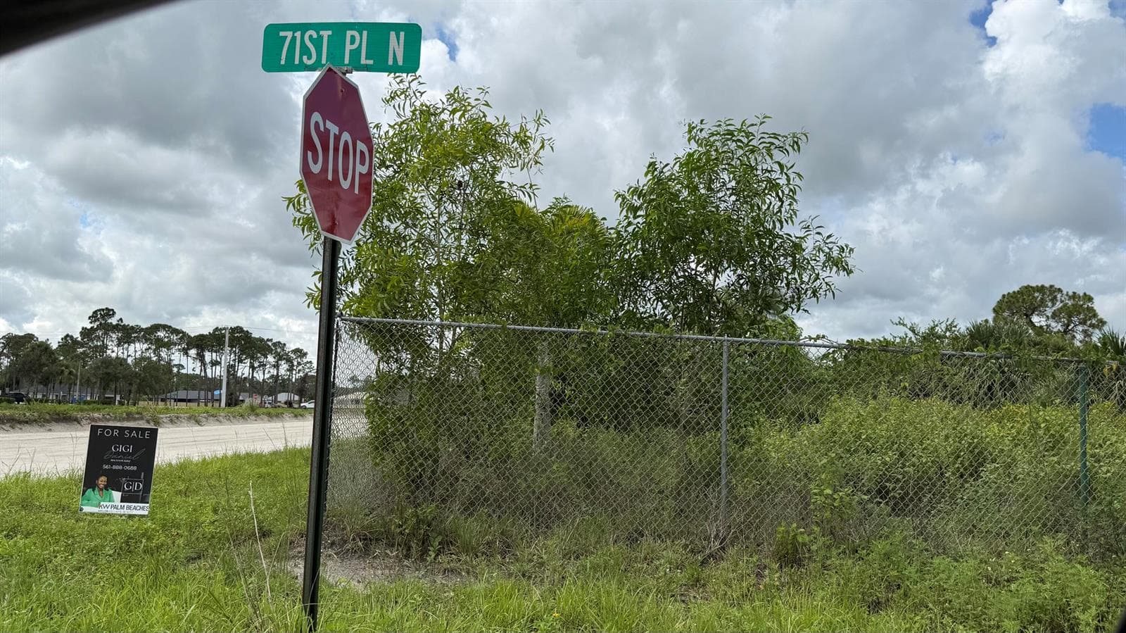 71st N and 130th Trl Corner-Stop Sign