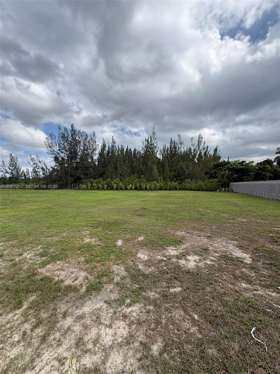 12495 SW 199 AVE, Miami FL 33196