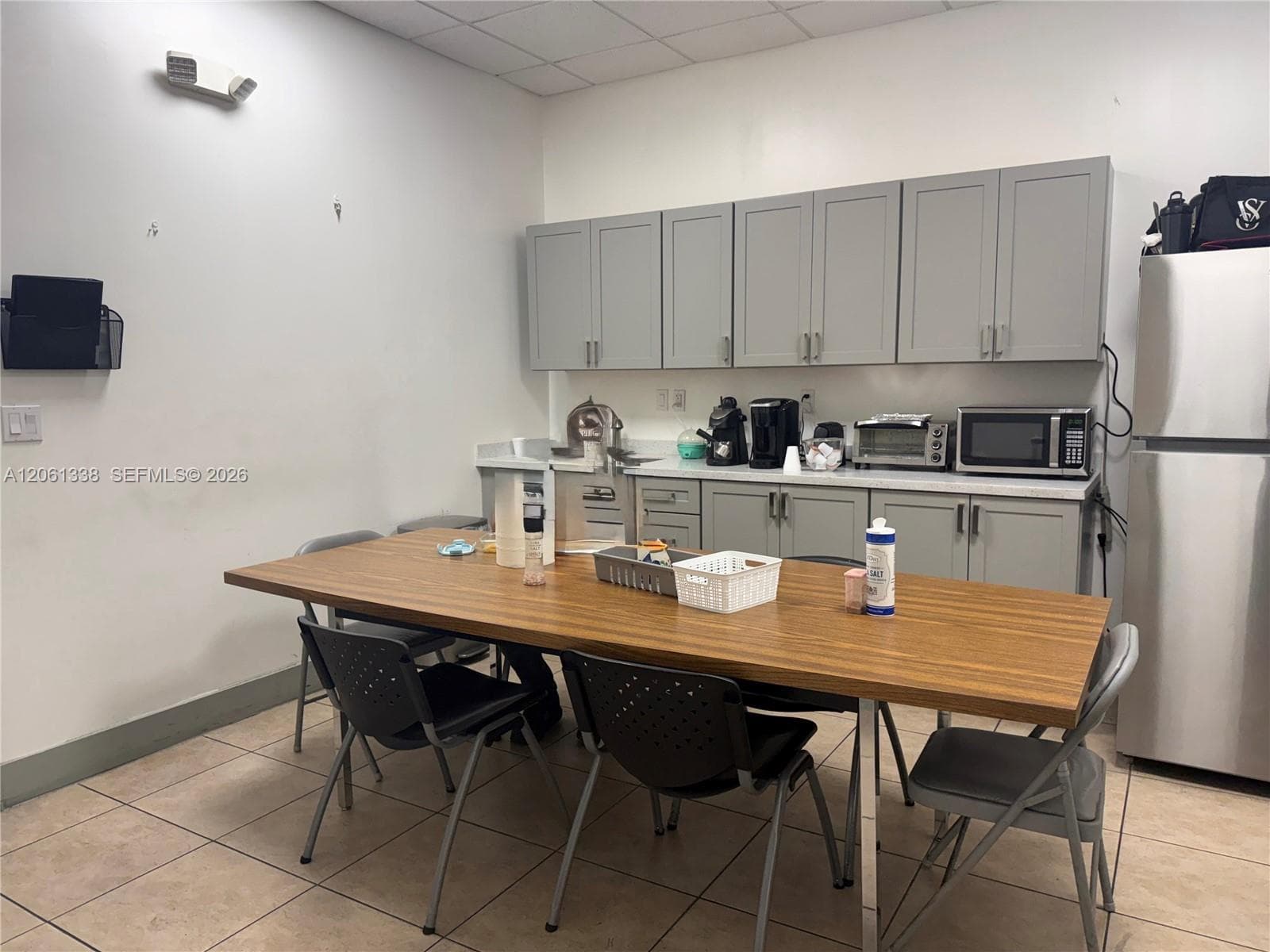 7401 NW 32nd Ave, Miami FL 33147