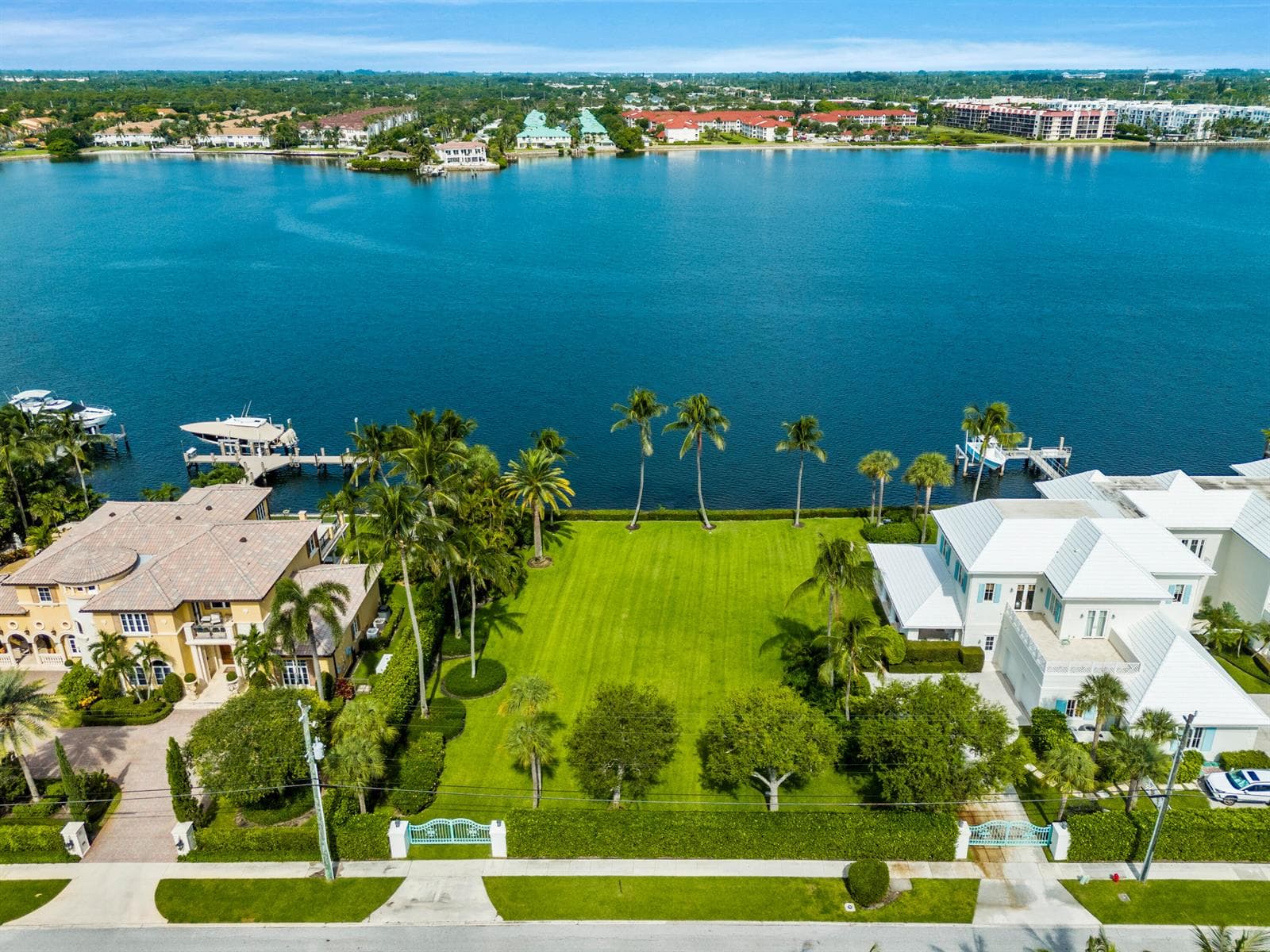 1285 Lands End Road, Manalapan FL 33462
