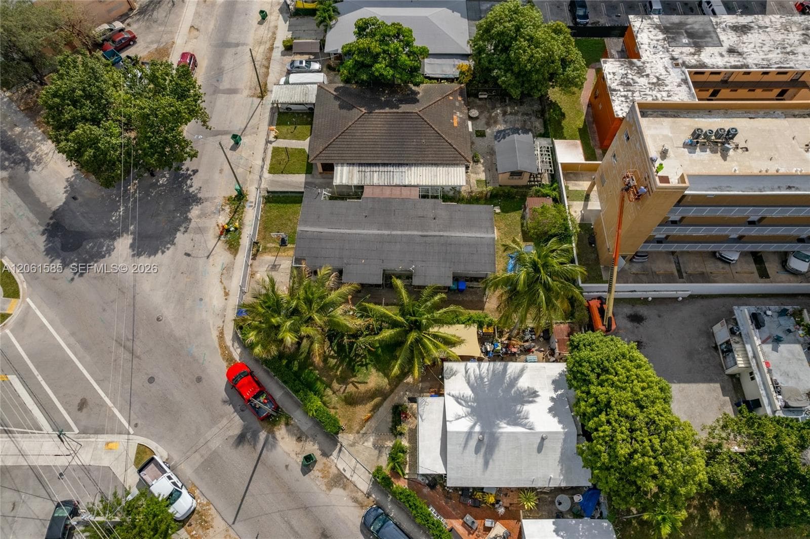 1552 NW 15th Ave, Miami FL 33125