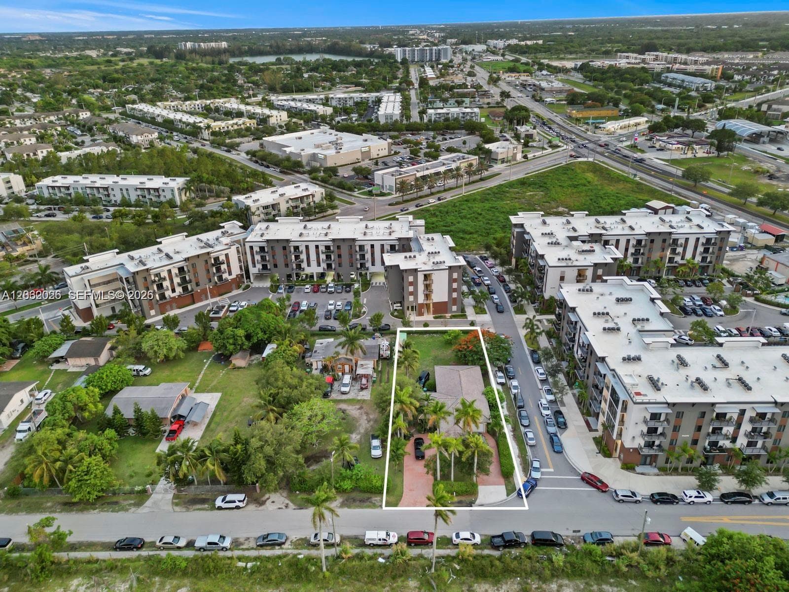 14270 Henderson St, Homestead FL 33032
