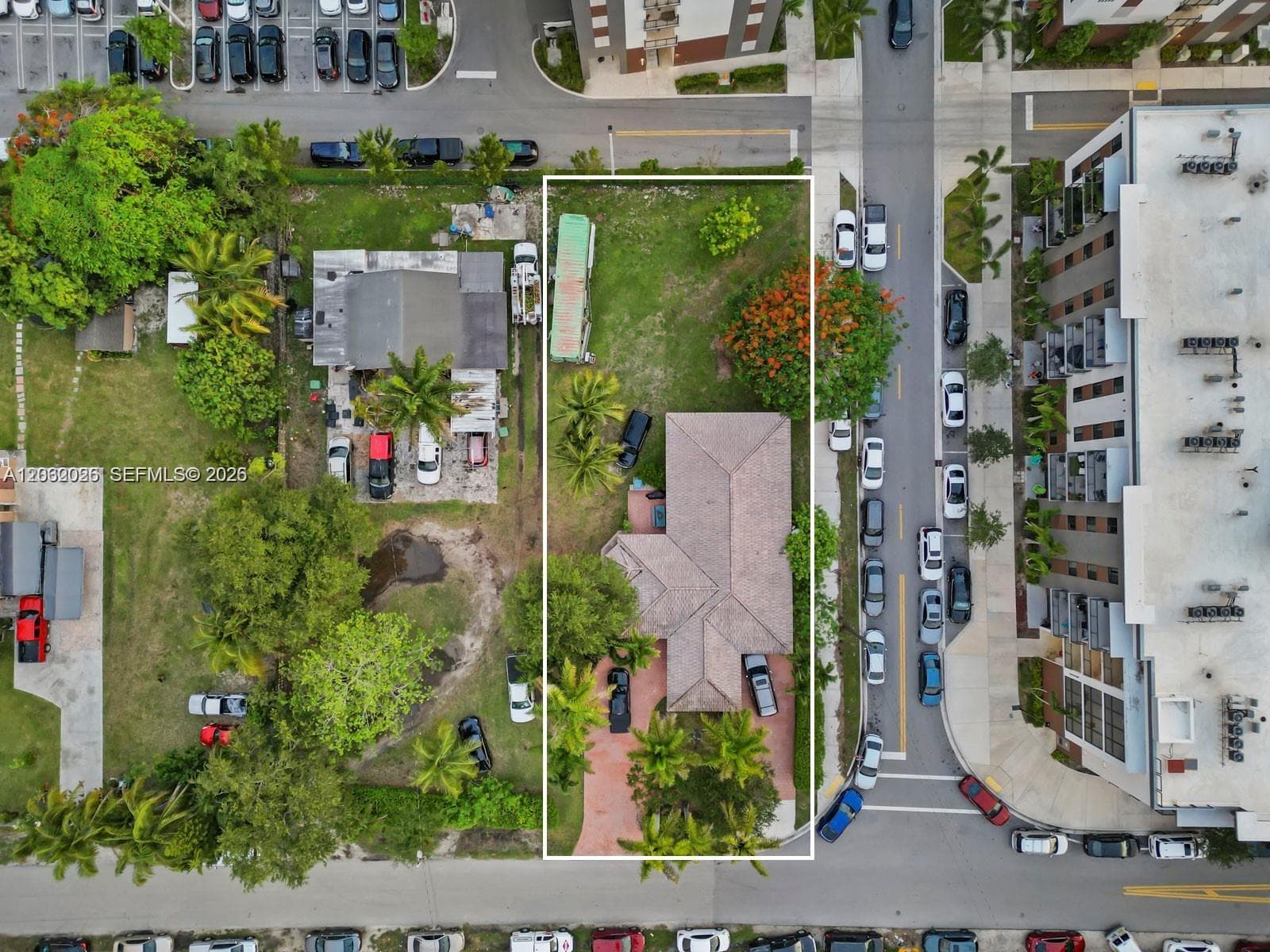 14270 Henderson St, Homestead FL 33032