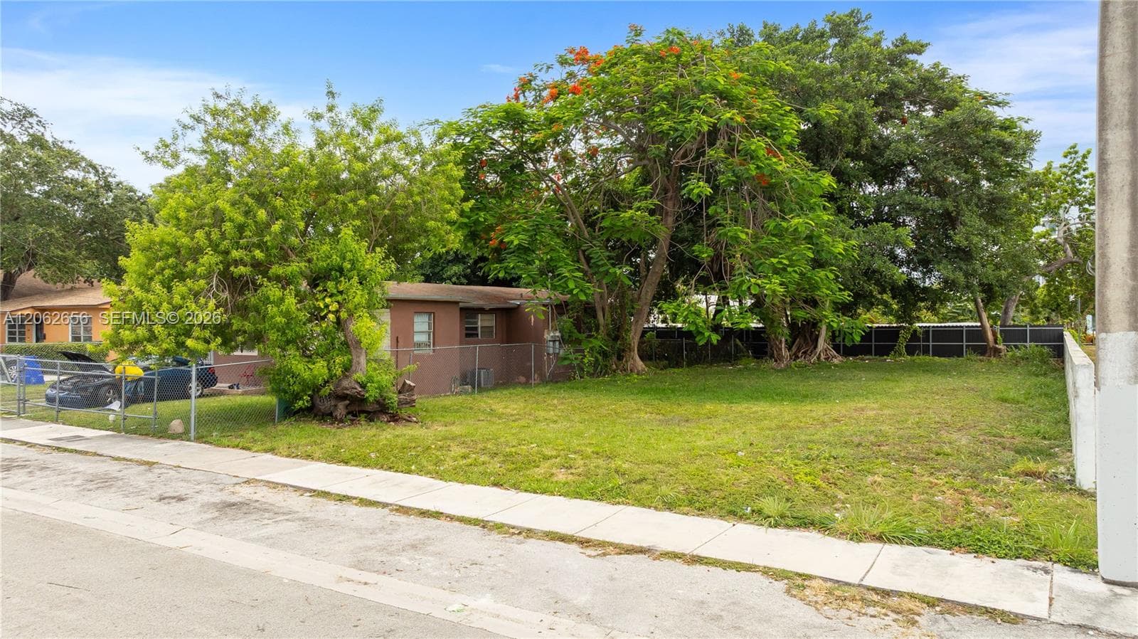 1618 NW 55th St, Miami FL 33142