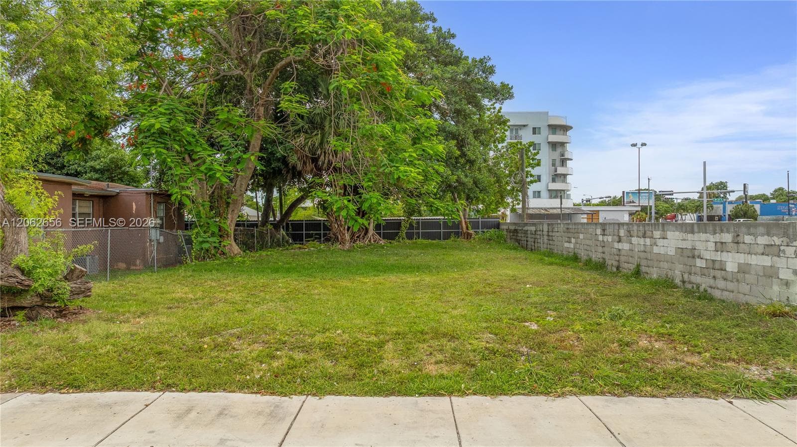 1618 NW 55th St, Miami FL 33142