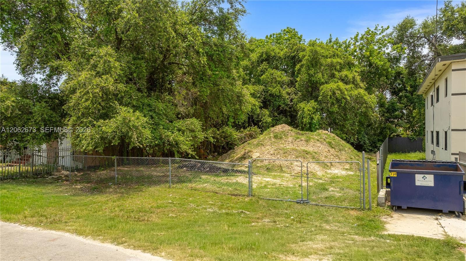 28 NW 76th St, Miami FL 33150