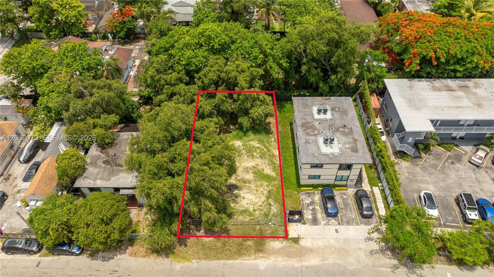 28 NW 76th St, Miami FL 33150