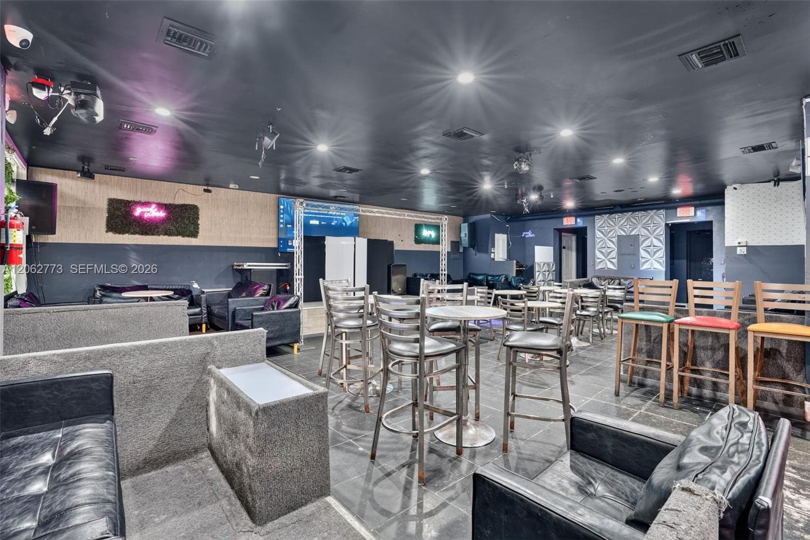 Cafeteria & Sports Bar For Sale In Hialeah, Hialeah FL 33010