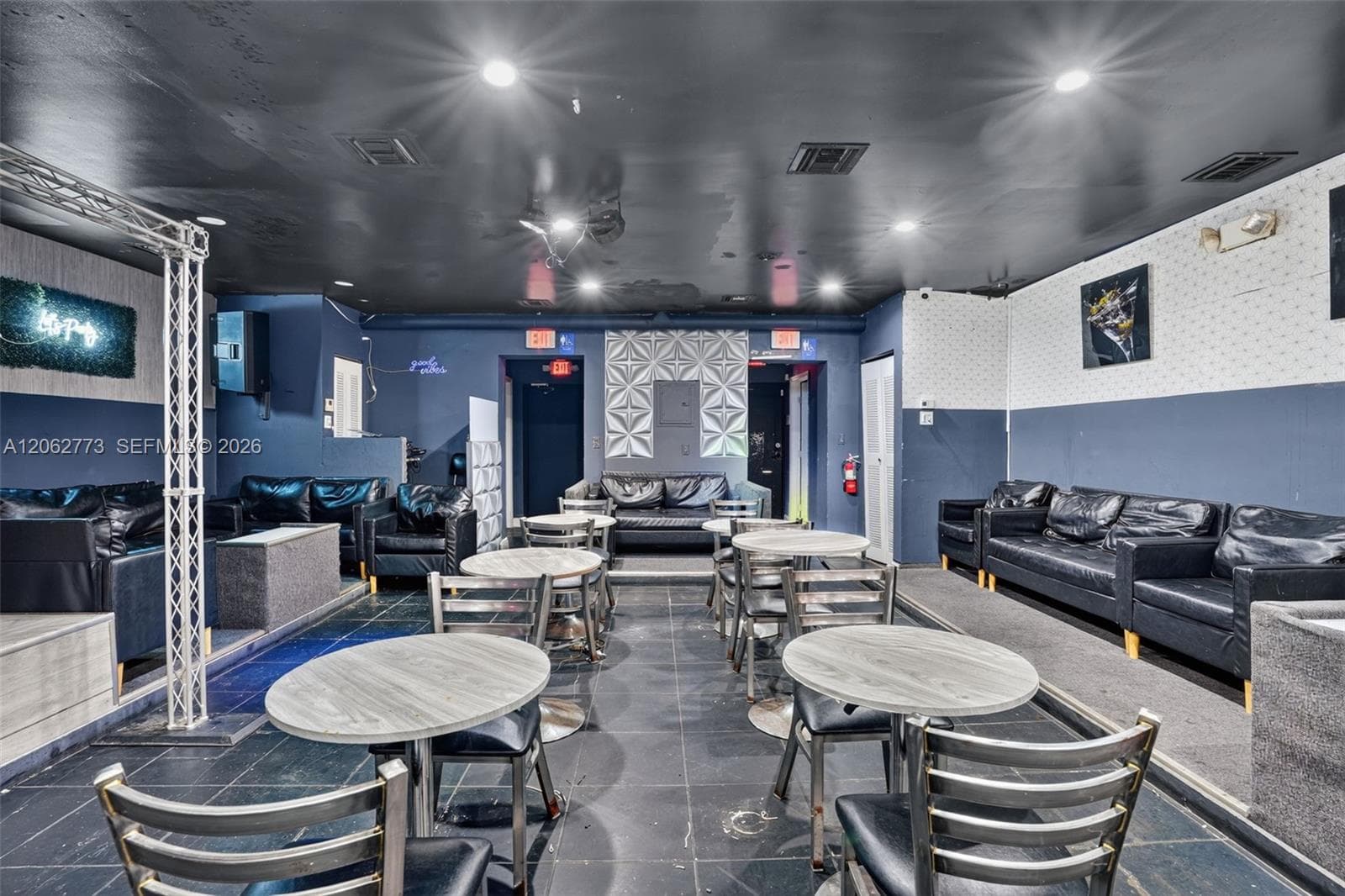 Cafeteria & Sports Bar For Sale In Hialeah, Hialeah FL 33010