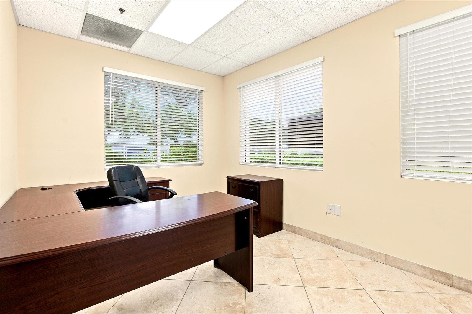 SOUTH FRONT OFFICE 16-Commercial Propert