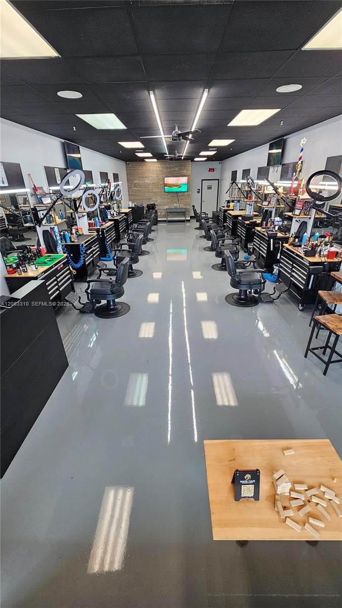 Well Established Barber Shop in West Kendall, Kendall FL 33196