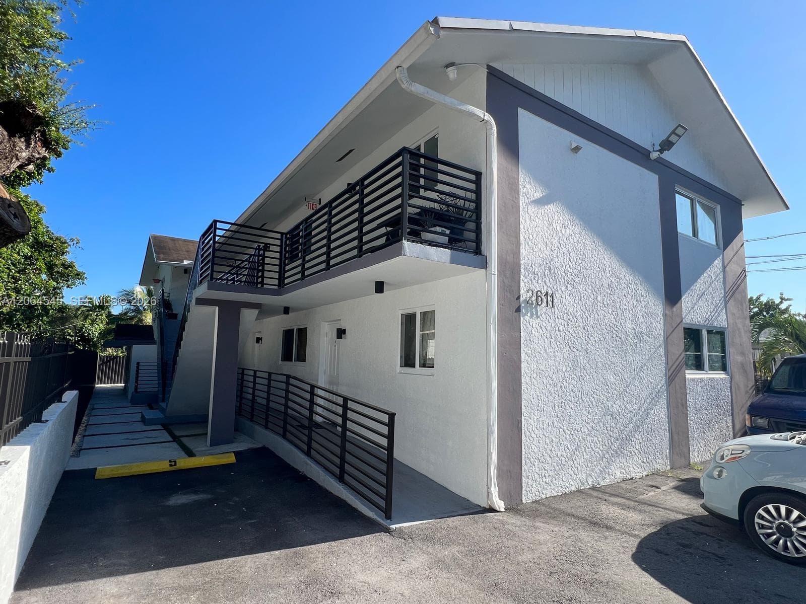 2611 NW 32nd St, Miami FL 33142