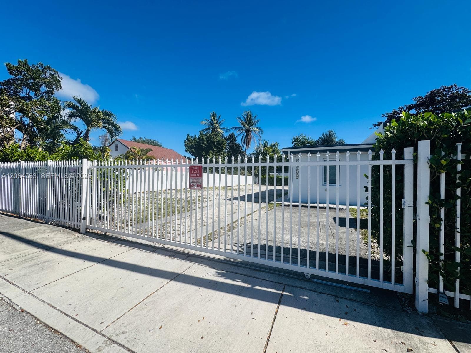 6959 NW 4th Ave, Miami FL 33150