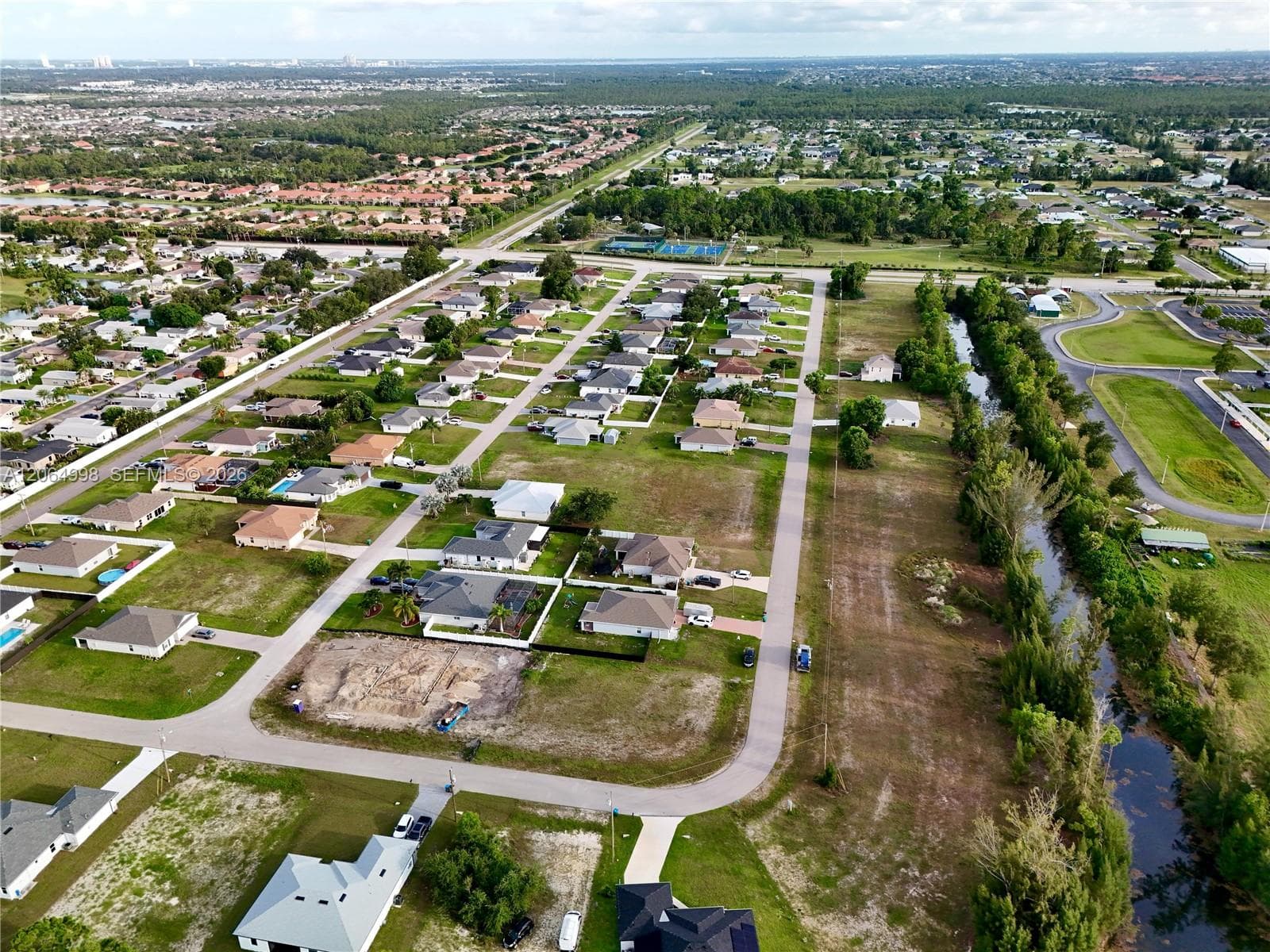 3829 NE 23RD AVE, Cape Coral FL 33909