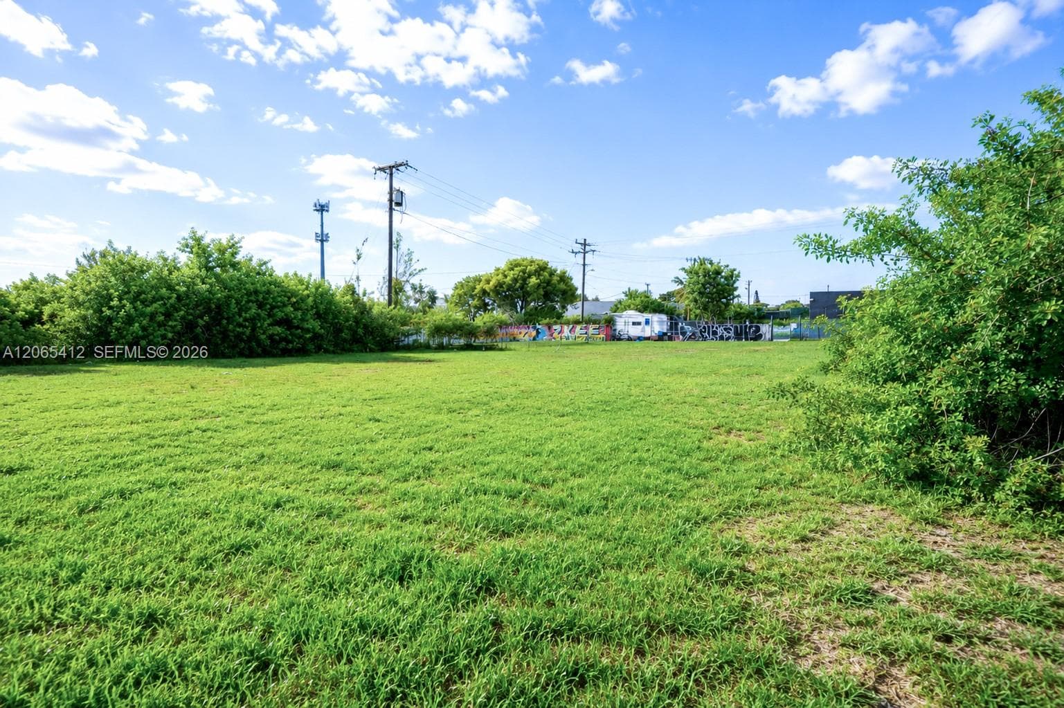 2230 NW 76th St, Miami FL 33147