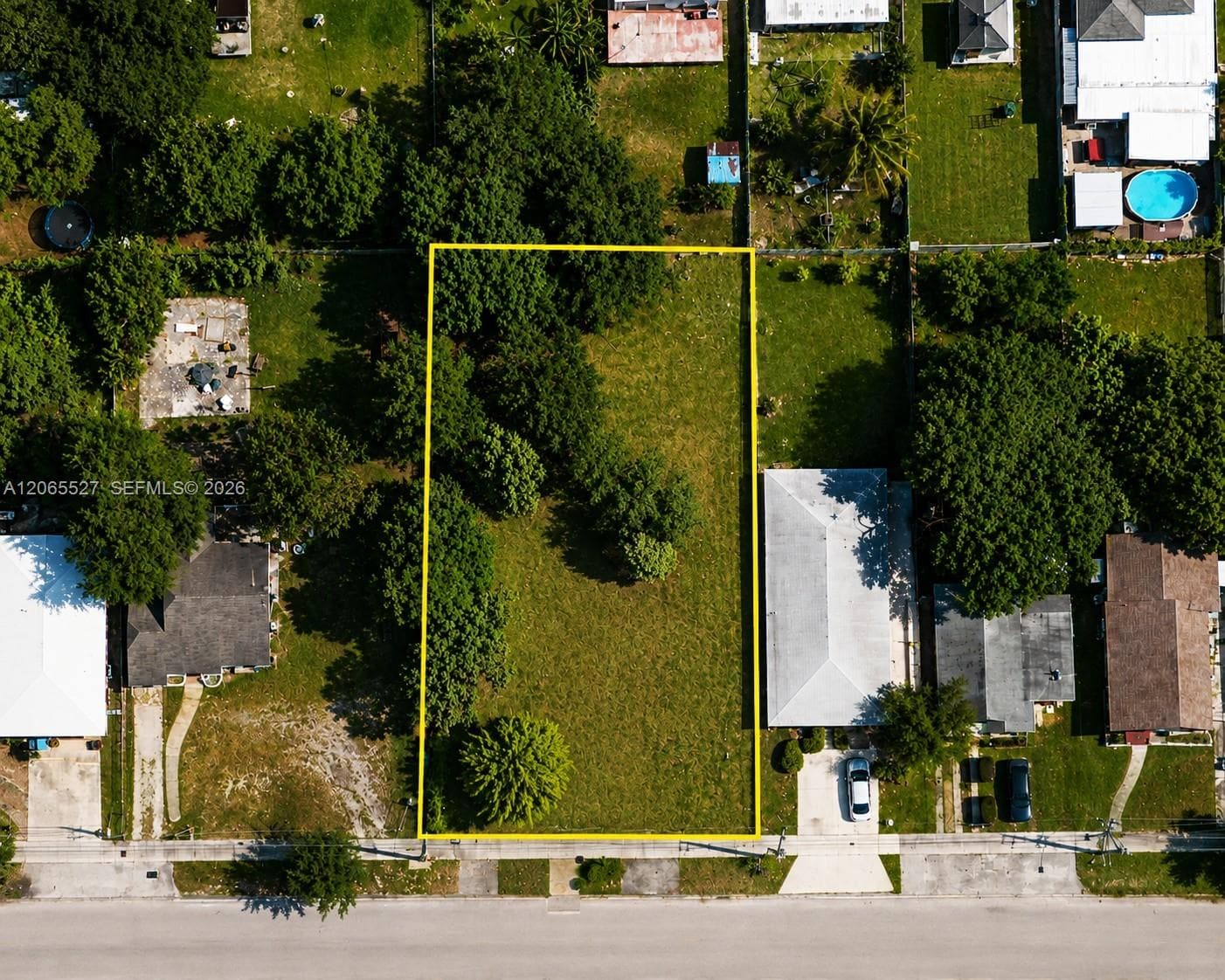 3143 NW 52nd St, Miami FL 33142