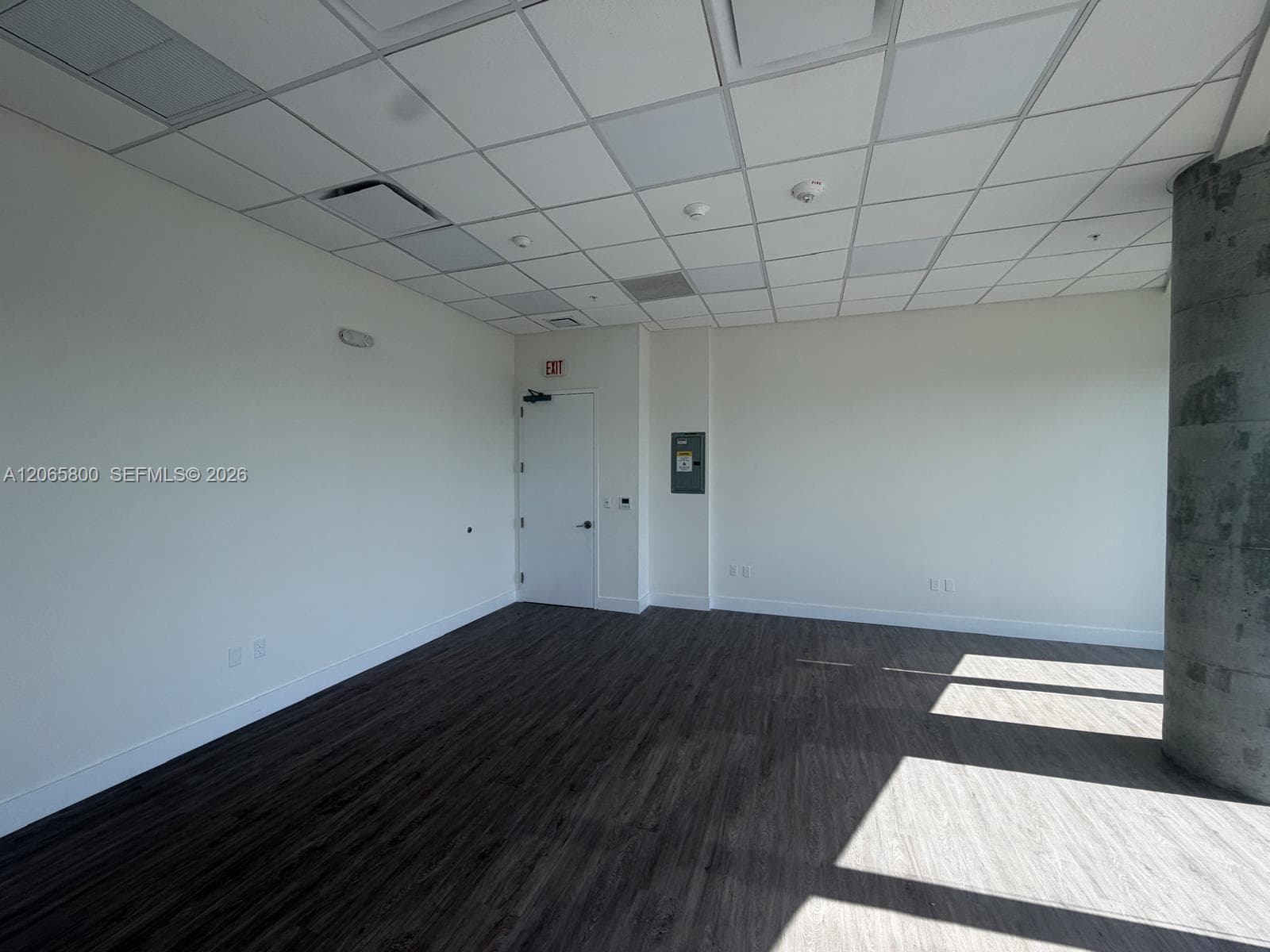 Aventura, FL, 33180