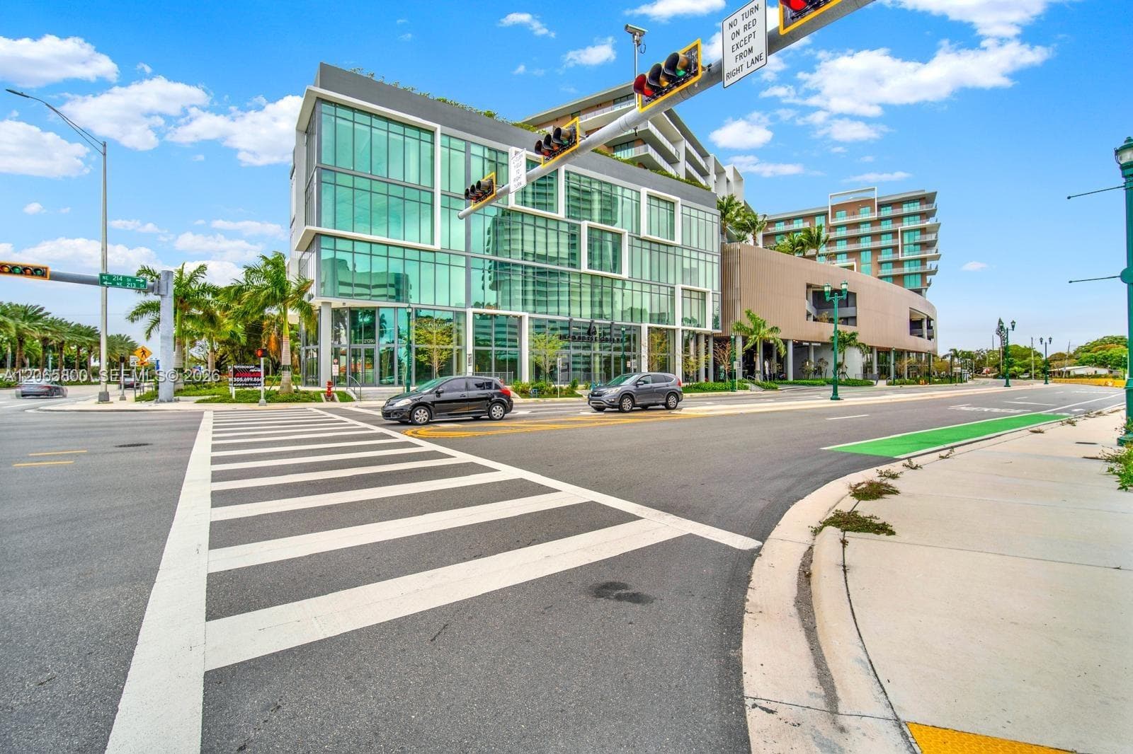 Aventura, FL, 33180