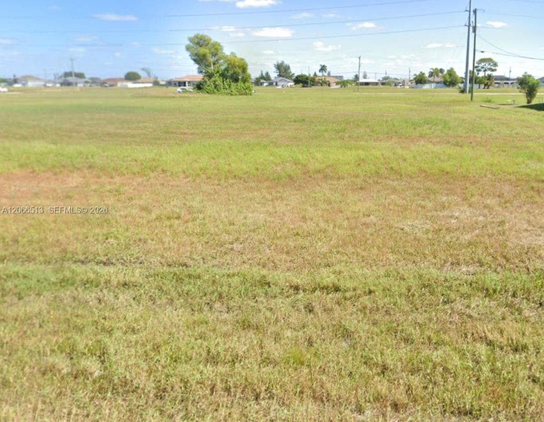 1717 NW Juanita PL, Cape Coral FL 33993