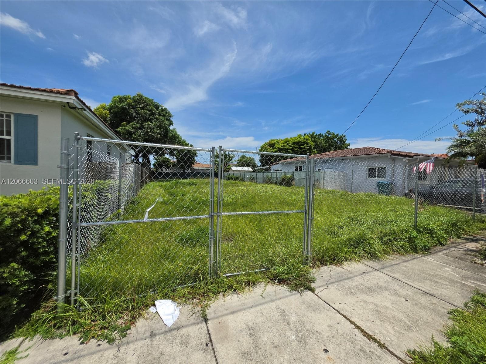 231 NW 62nd Ave, Miami FL 33126