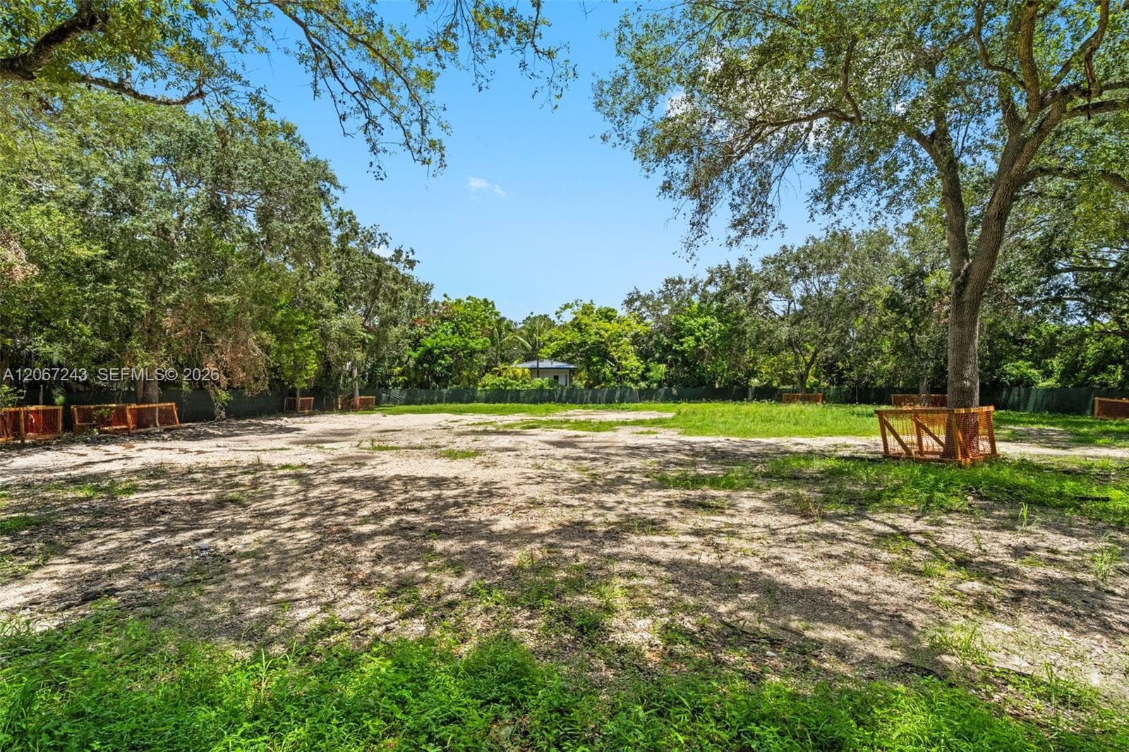 6285 SW 98th St, Pinecrest FL 33156