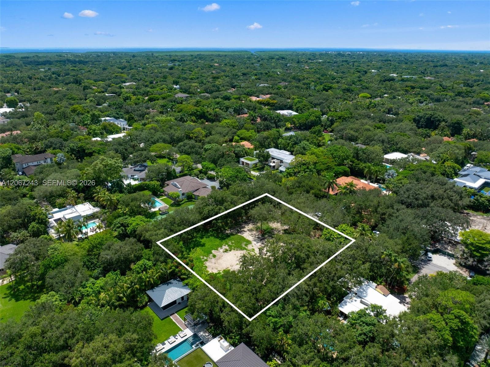 6285 SW 98th St, Pinecrest FL 33156