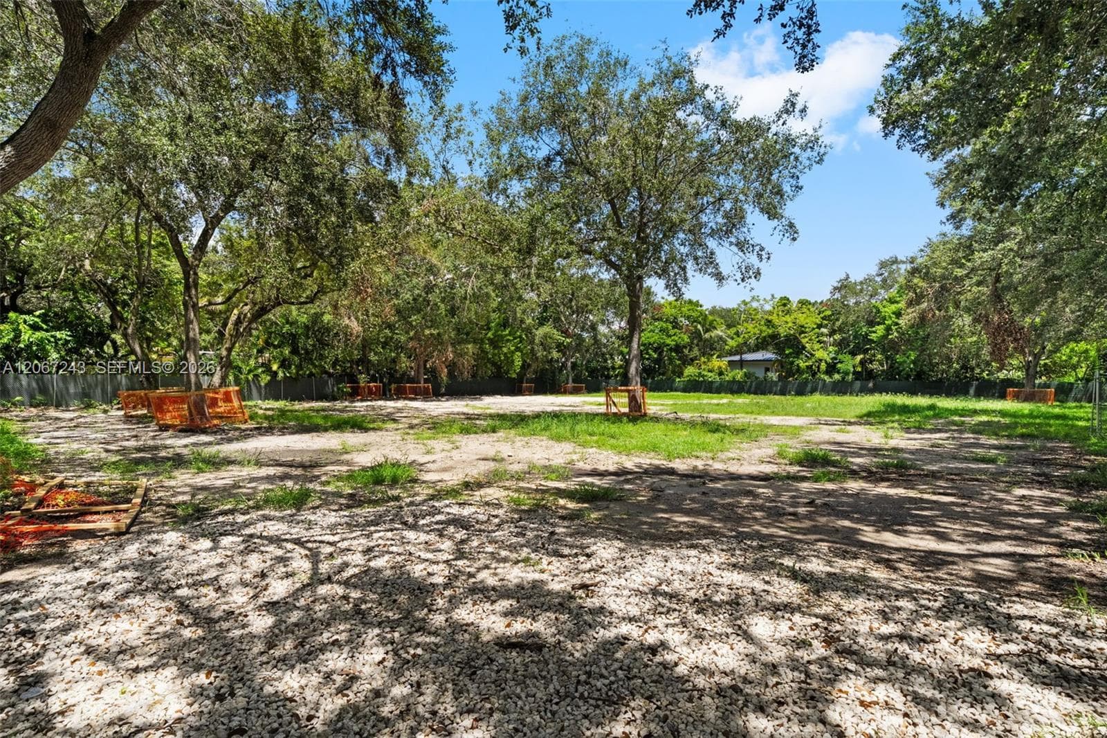 6285 SW 98th St, Pinecrest FL 33156