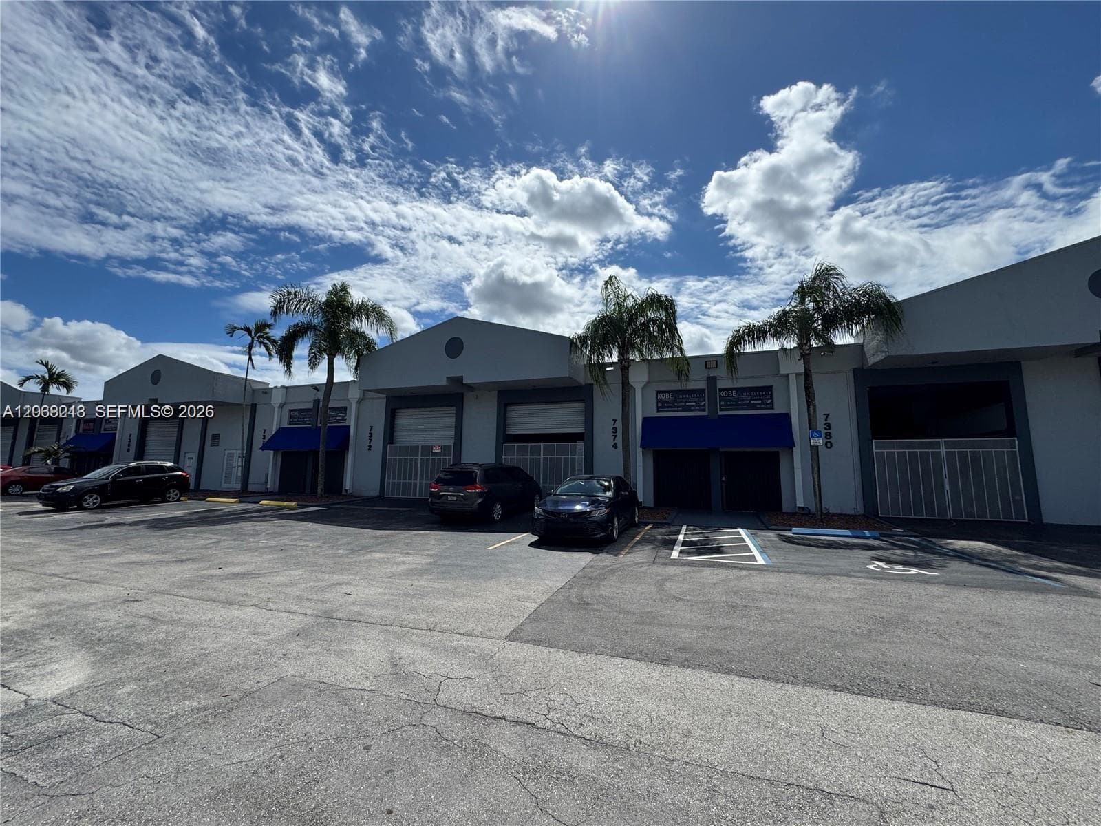 7380 NW 56th St # 7380, Miami FL 33166