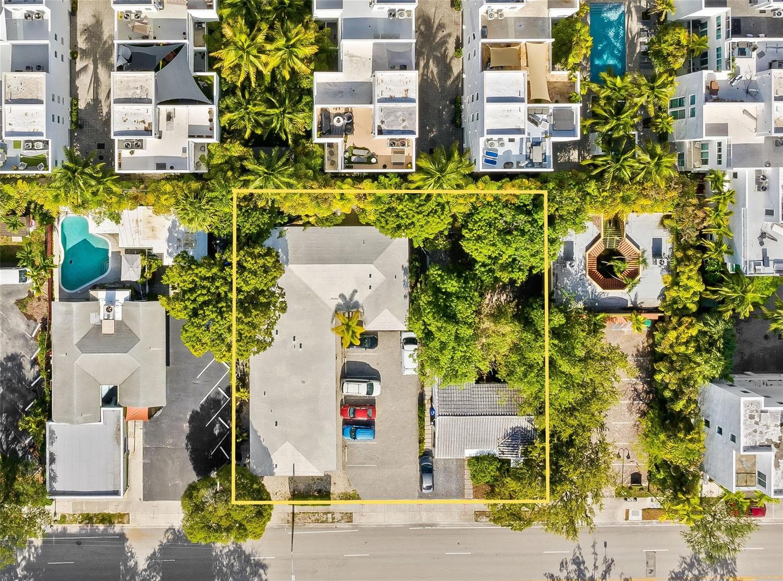 724 NE 3rd Avenue, Fort Lauderdale FL 33304