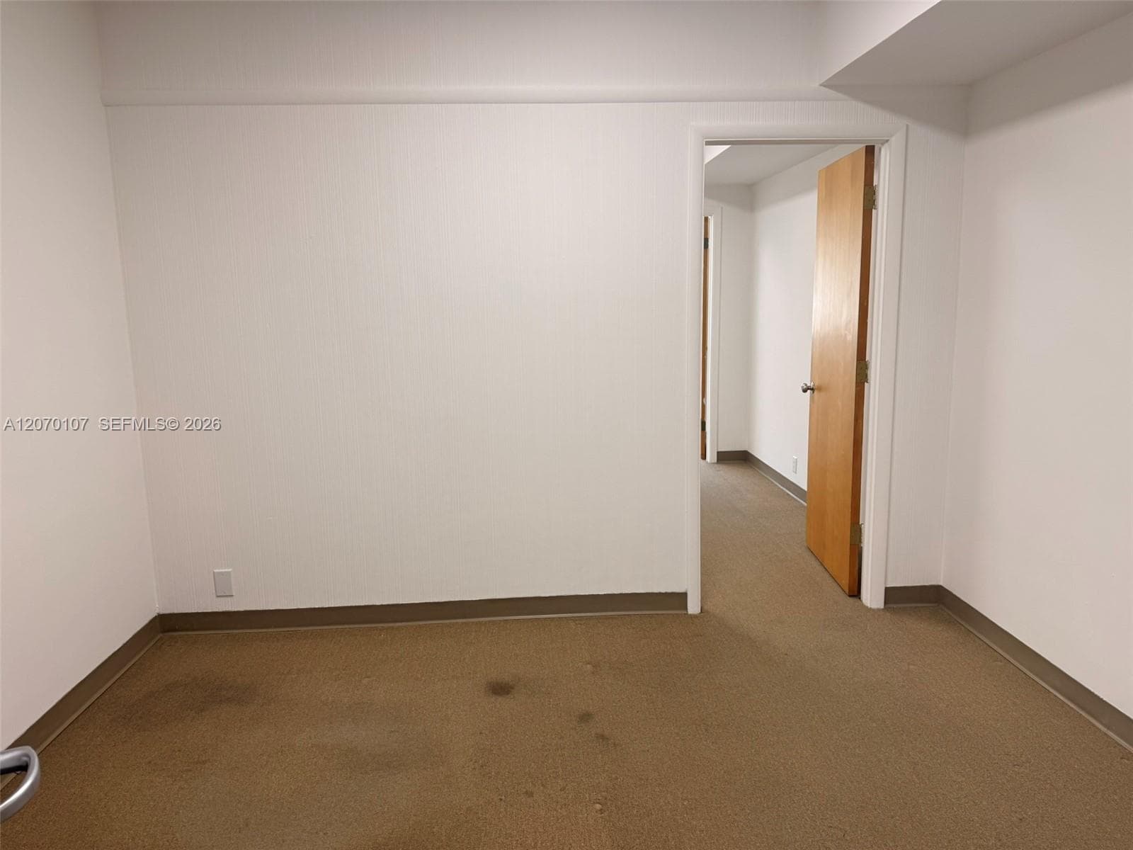 299 Alhambra Cir # 307, Coral Gables FL 33134