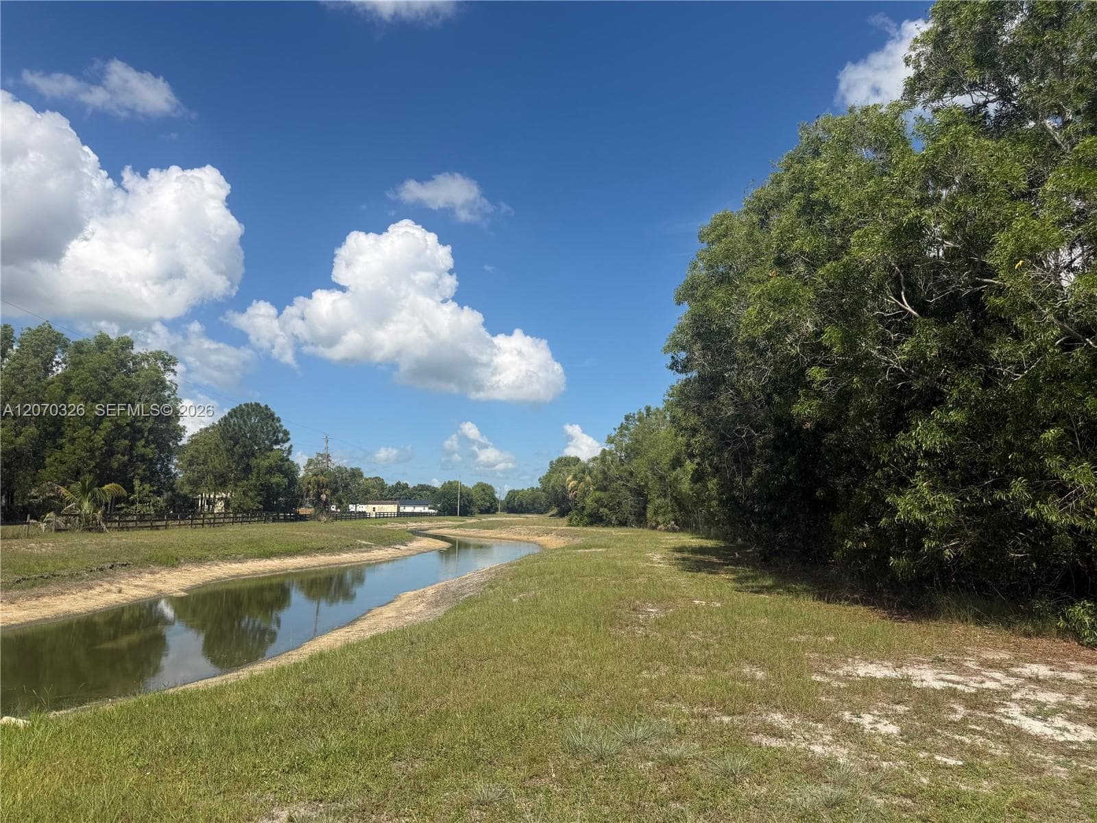 19556 Black Falcon Rd, Loxahatchee FL 33470