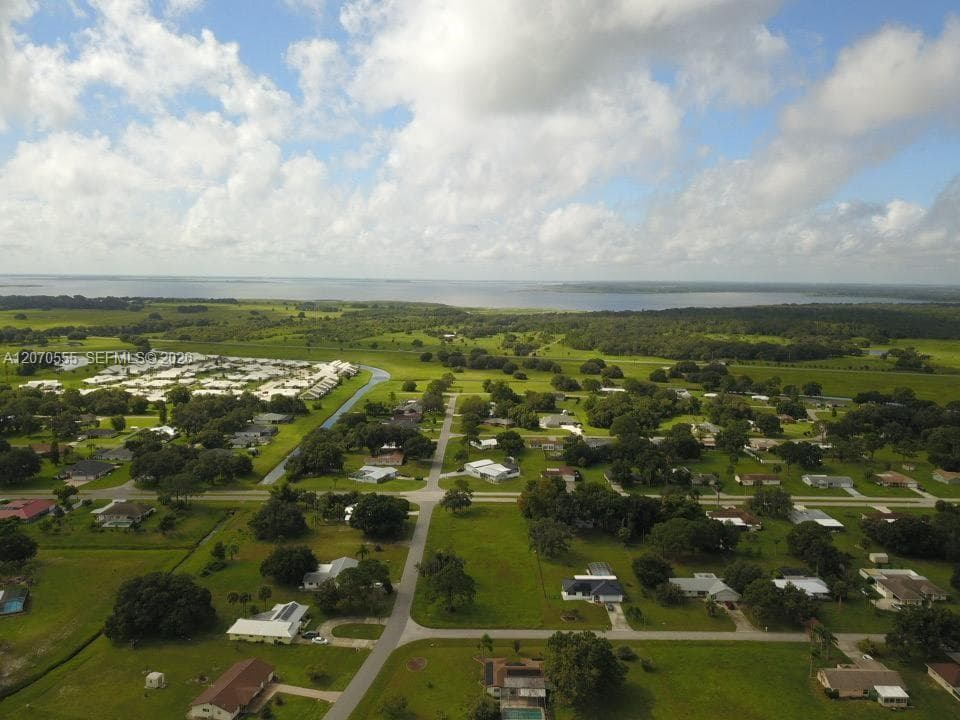 7009 CORAL RIDGE RD, Sebring FL 33876