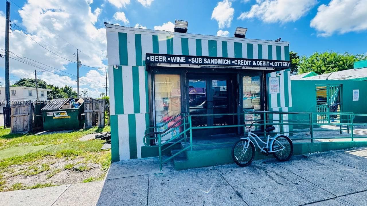 Miami, FL, 33147