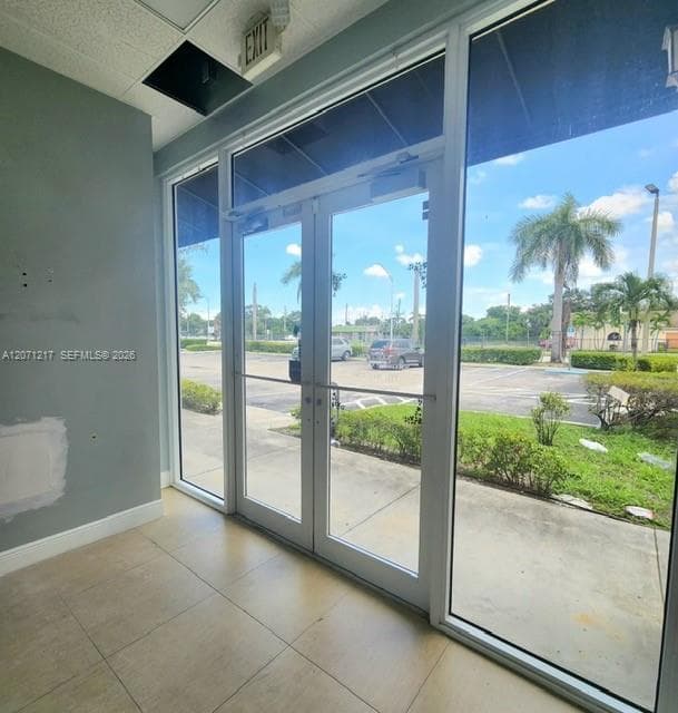 4500 W Hallandale Beach Blvd # 2, Hollywood FL 33023