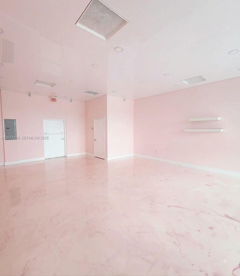 4500 W Hallandale Beach Blvd # 6, Hollywood FL 33023