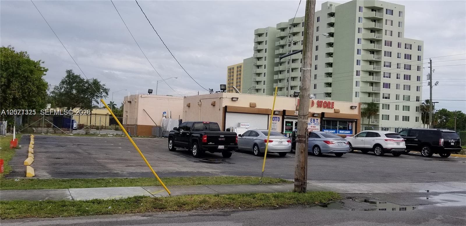 2387 NW 54th St, Miami FL 33142