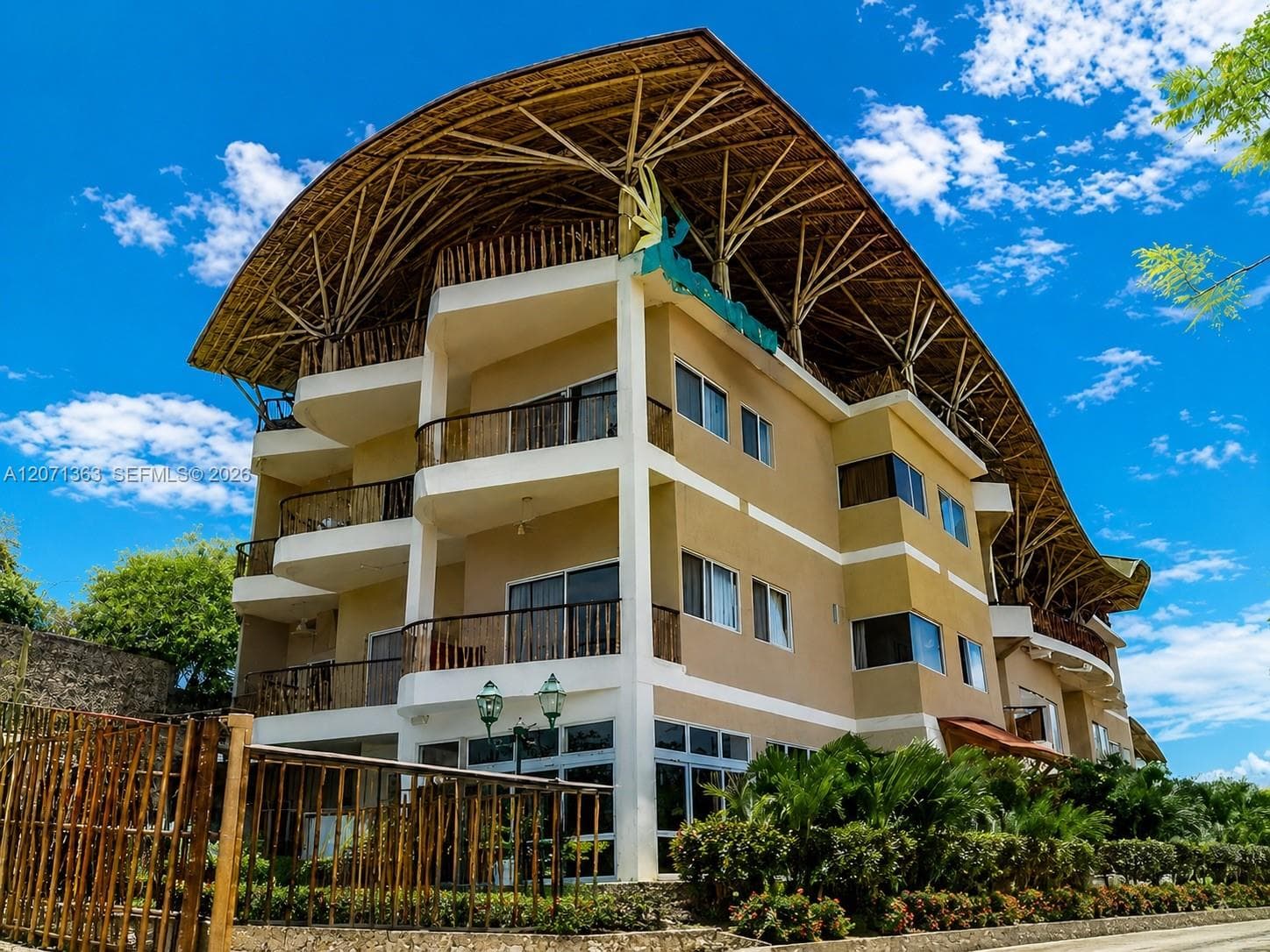 9-b Comuna Ayangue Provincia de Santa Elena, Manzana 9