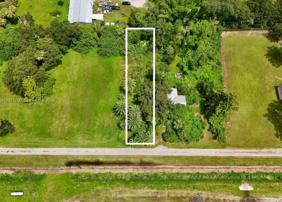 20101 WAGNER AVE, Other City - In The State Of Florida FL 33920