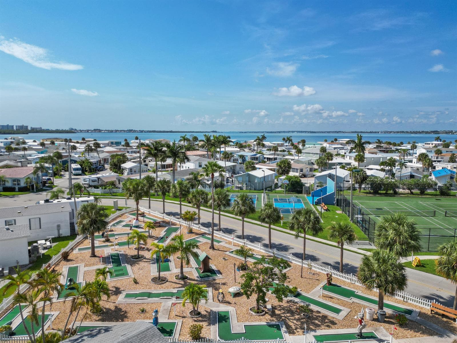 Nettles Island Putt Putt Golf and Amenit