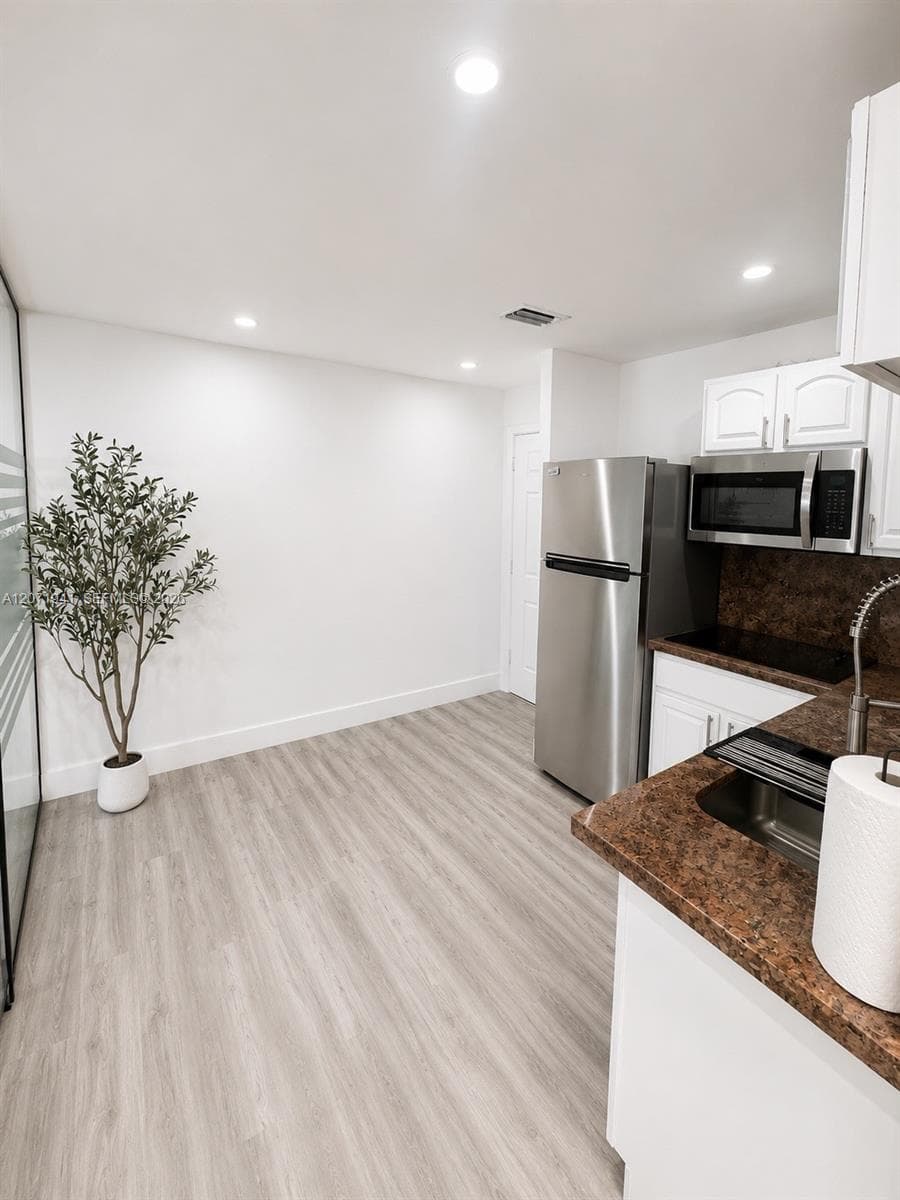 4029 NW 25th St, Miami FL 33142