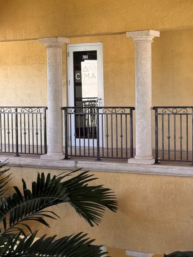 1655 N Commerce Pkwy # 301, Weston FL 33326