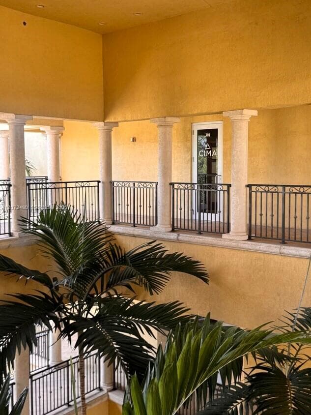 1655 N Commerce Pkwy # 301, Weston FL 33326