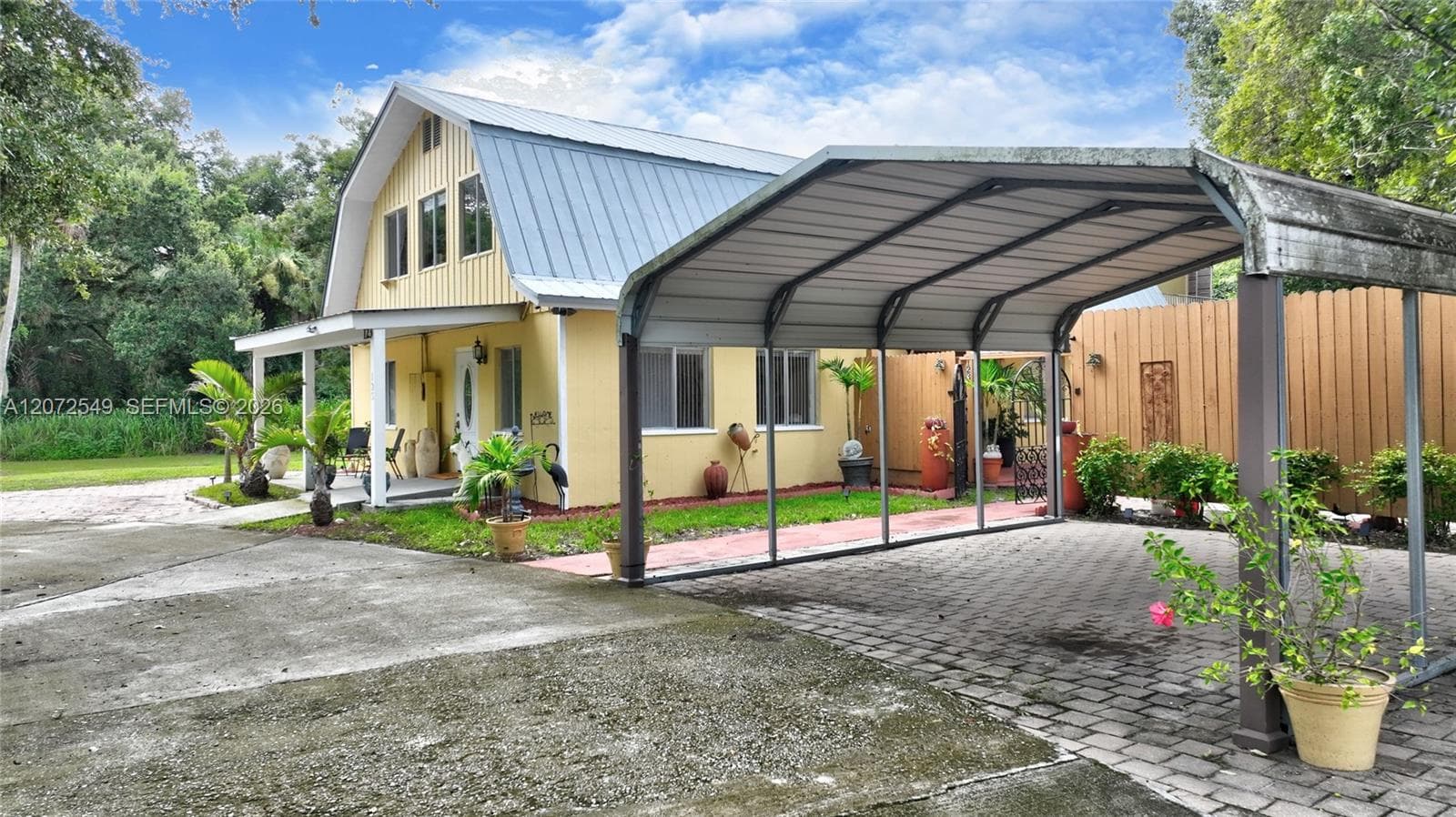 123 Riverbend Dr, La Belle FL 33935