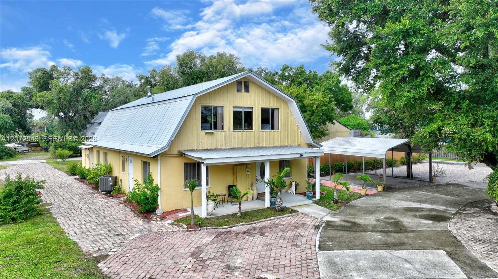 123 Riverbend Dr, La Belle FL 33935