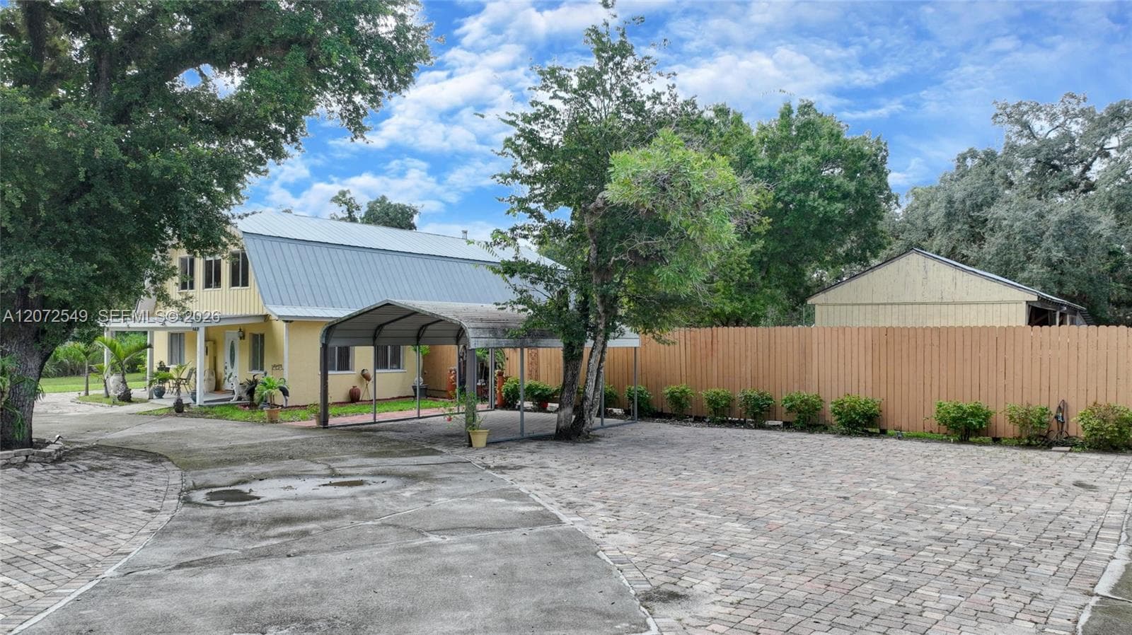 123 Riverbend Dr, La Belle FL 33935